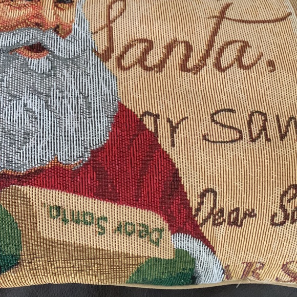 Santa Pillow - Picture 5 of 8